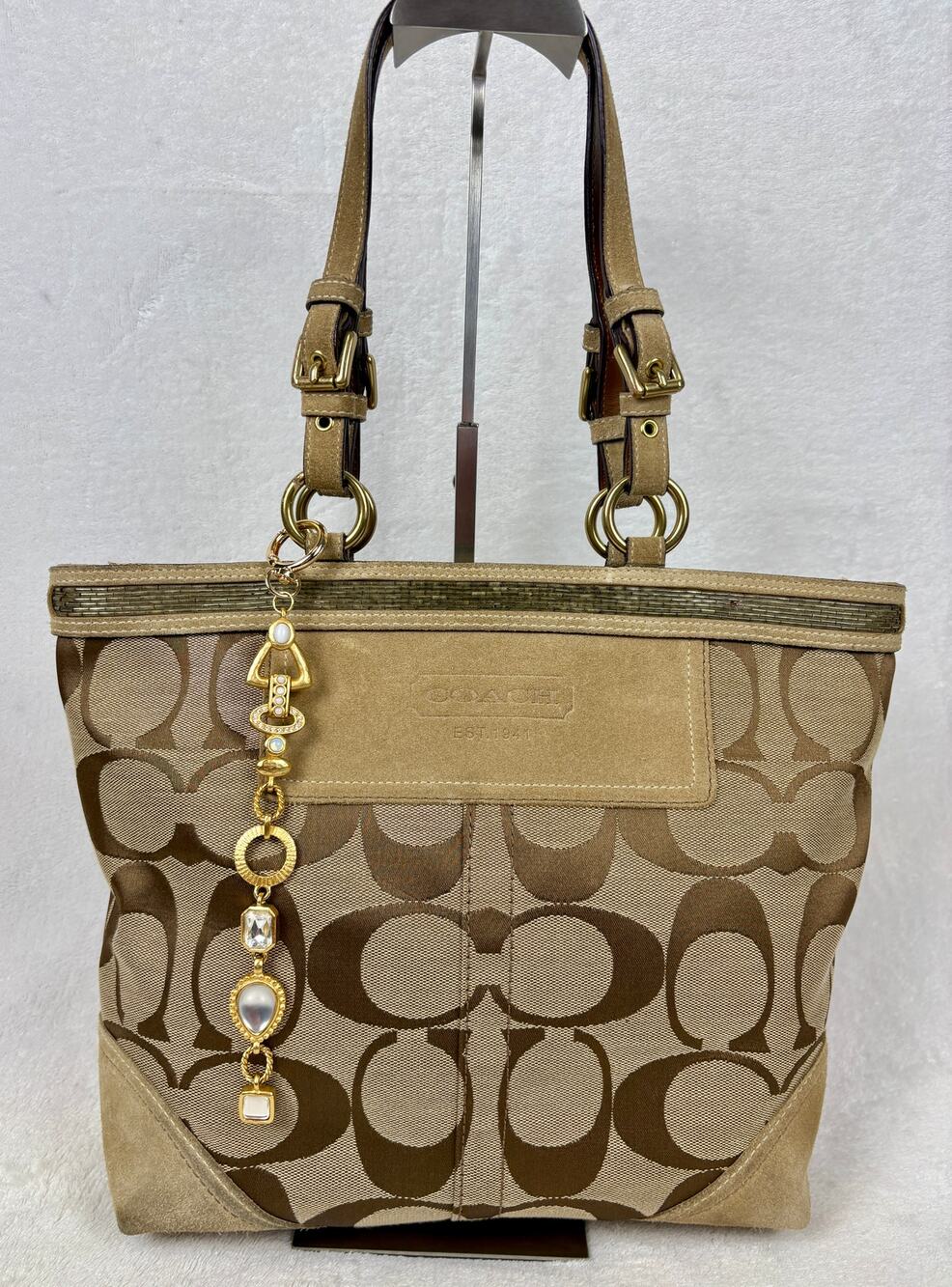 Coach Vintage Hamptons Signature Tan Metallic Optic C Suede Beaded Tote, Charm